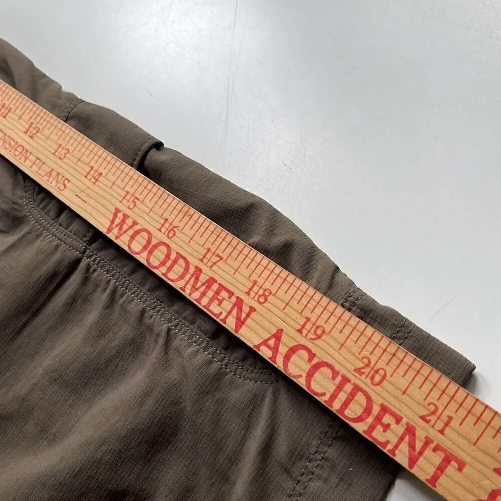 The North Face Nylon Cargo Shorts Men’s L 34x10